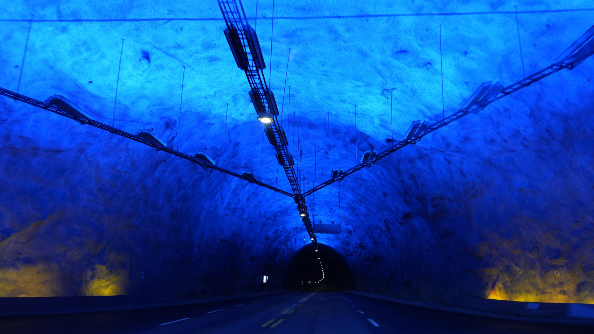 Norway_Tunnel Inside of Norways Tunnels