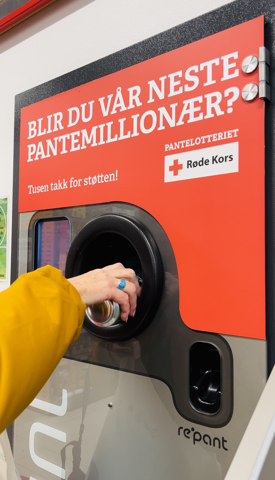 Reverse_Vending_Machine_Norway Reverse vending machine in Norway for recycling bottles and cans.