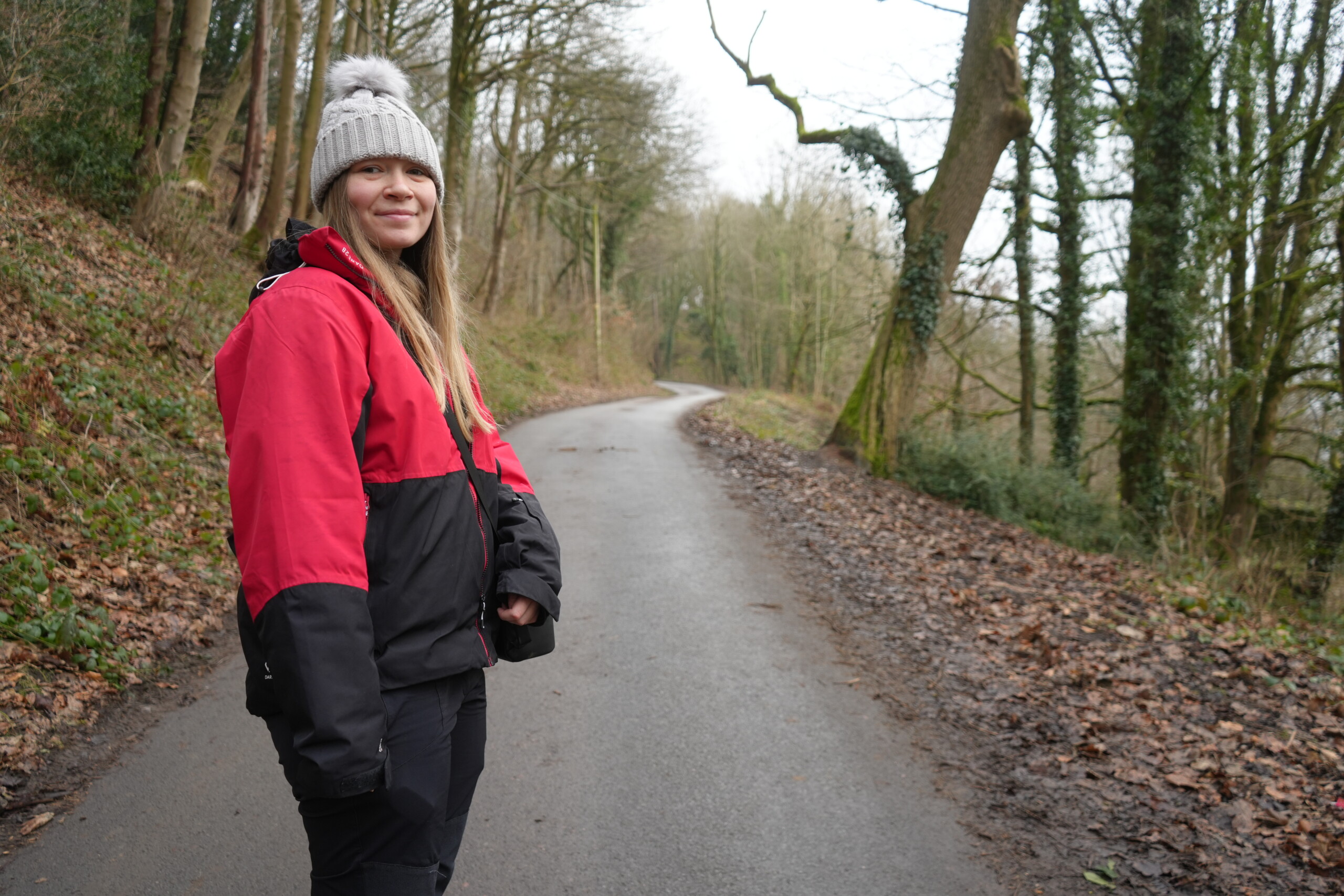 Walking_Up_Riley_Lane The Nott'm Laaass walking up Rileys Lane in Eyam.